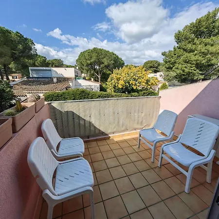 Apartment T2 Mezzanine Climatise, 4 Pers Avec Terrasse Et Parking - Proche Plages Et Commerces - Fr-1-607-134 Agde