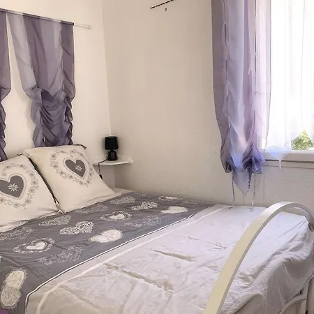 T2 Mezzanine Climatise, 4 Pers Avec Terrasse Et Parking - Proche Plages Et Commerces - Fr-1-607-134 * Agde