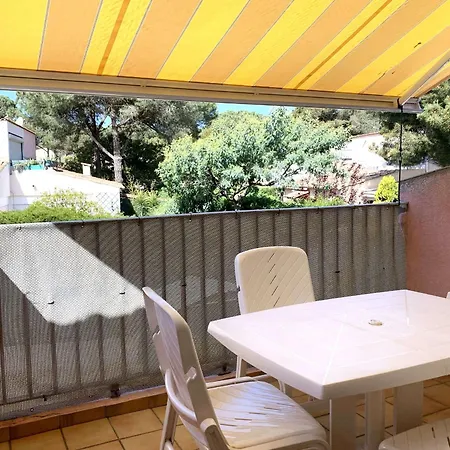 Apartment T2 Mezzanine Climatise, 4 Pers Avec Terrasse Et Parking - Proche Plages Et Commerces - Fr-1-607-134 Agde